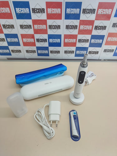 Cepillo eléctrico iO9 blanco recargable Oral-B